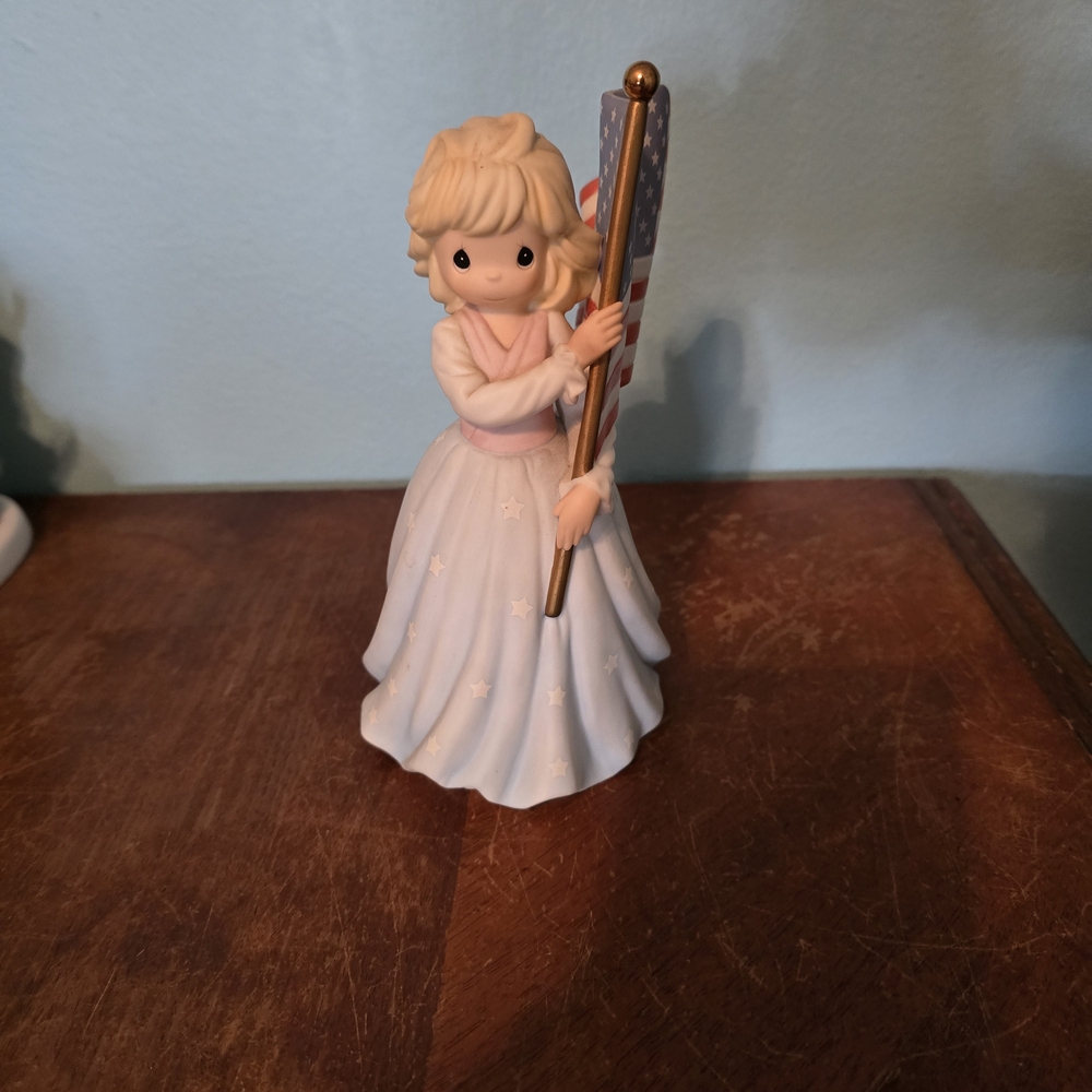 Precious Moments 'God Shed His Grace On Thee' Figurine
